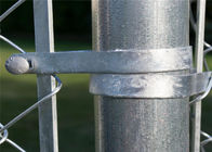 उच्च स्तर की सुरक्षा के लिए रेजर कांटेदार तार के साथ 8 फीट एक्स 50 फीट चेन लिंक फैब्रिक बाड़